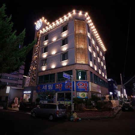 Hotel Gray Changwon Bagian luar foto