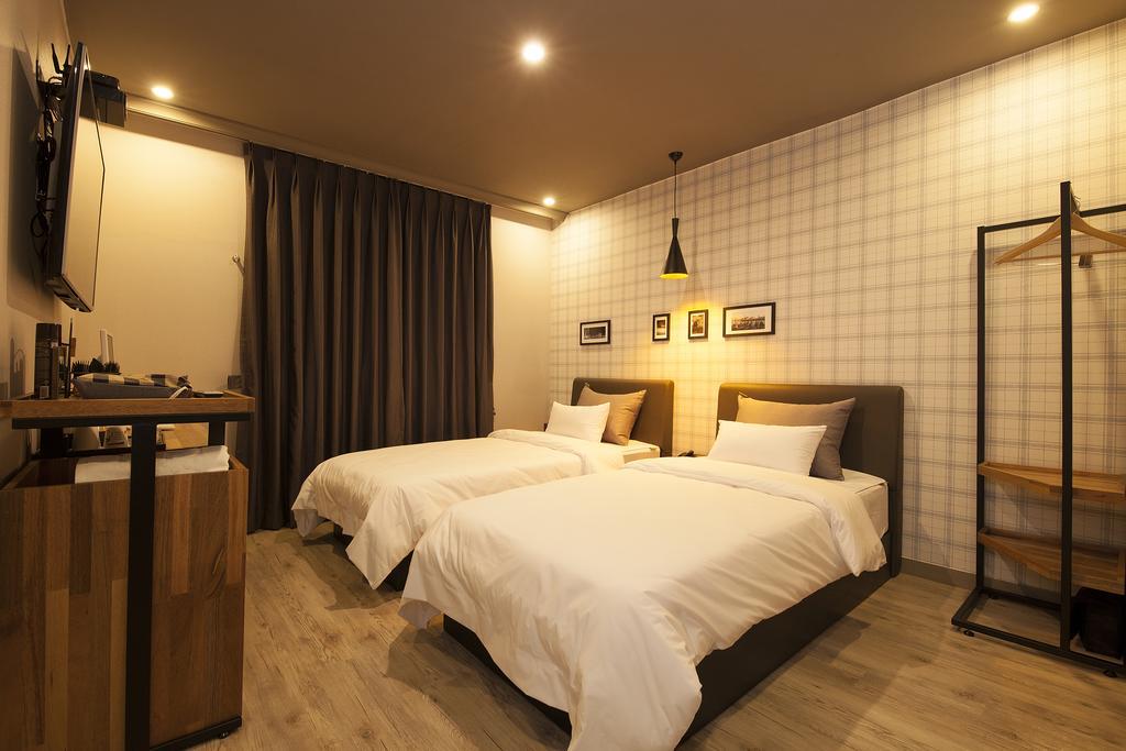 Hotel Gray Changwon Bagian luar foto